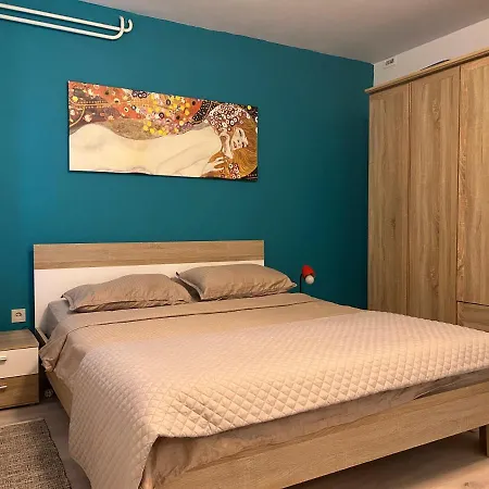 Peaceful With Patio *