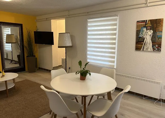 Διαμέρισμα Peaceful With Patio *